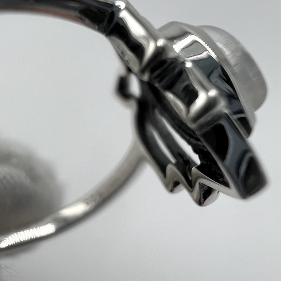 Natural Rainbow Moonstone Sterling Silver Lotus Flower Ring - Picture 7 of 14